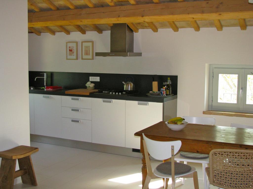 La Giravolta Country House Barchi Номер фото